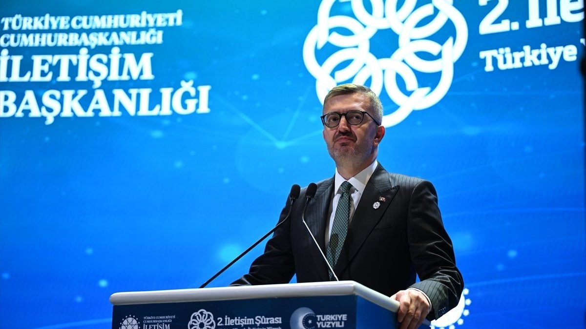 2. İletişim Şûrası’nın sonuç bildirgesi Burhanettin Duran tarafından açıklandı: 425 uzman katkı verdi