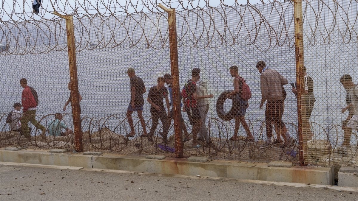 AB: Sebte nedeniyle Schengen’in İspanya’ya kapatılması gündemde değil
