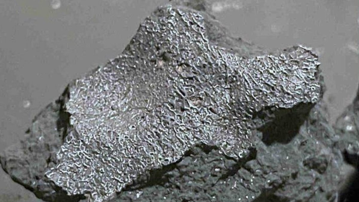 ABD’deki bir eve düşen meteoritte ‘uzaylı dünya kimyası’ tespit edildi
