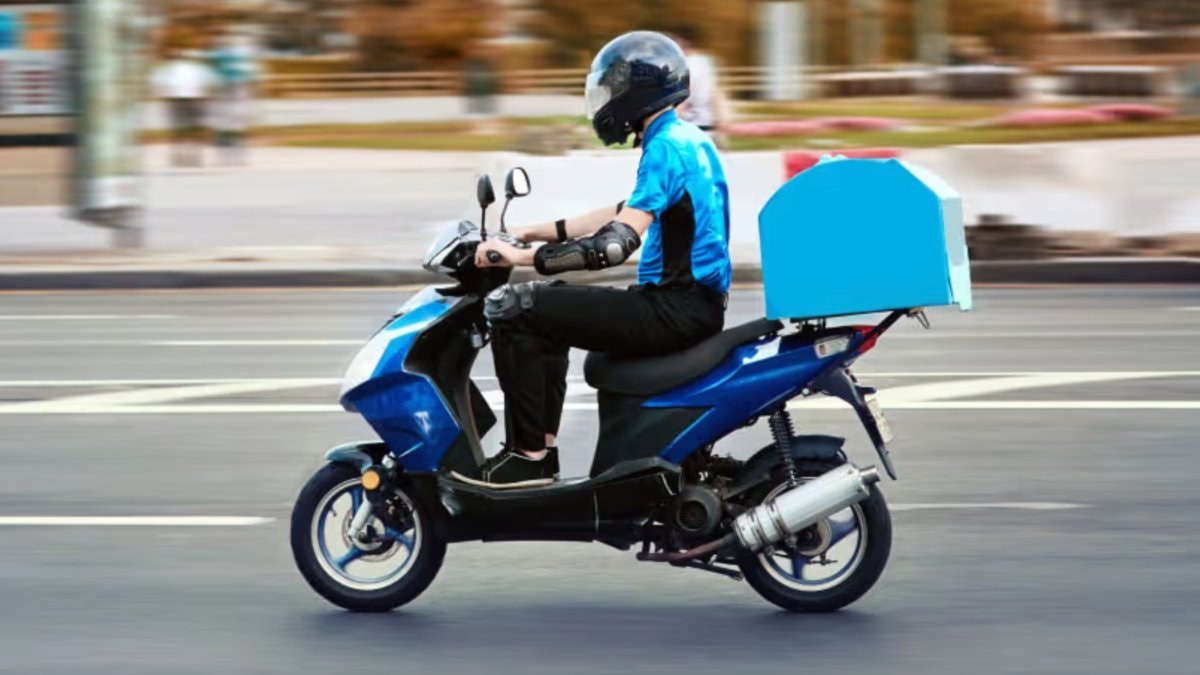 DEM Partili Cengiz Çiçek: İstanbul’da on binlerce Kürt moto kurye var