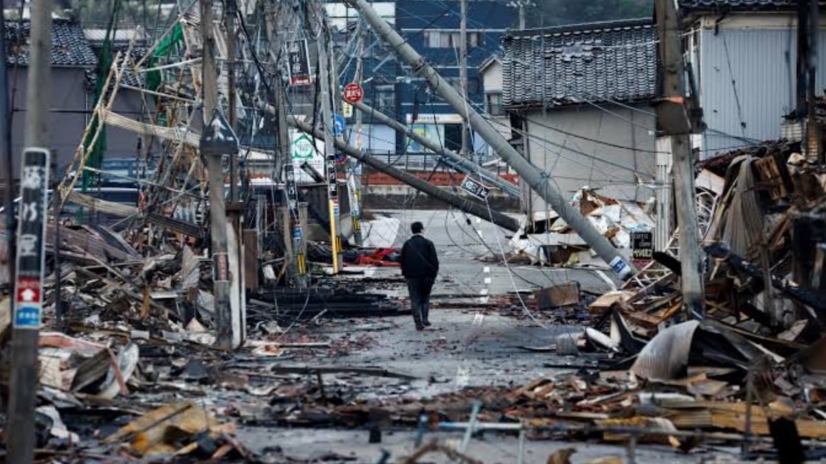 Japonya’da 7.1 büyüklüğündeki depremde ölenlerin sayısı 13’e yükseldi