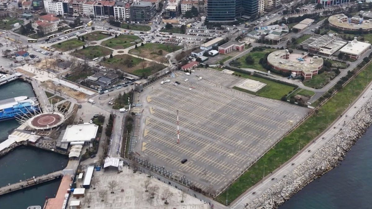 Kadıköy’e inşa edilecek cami için ilk kazık vuruldu