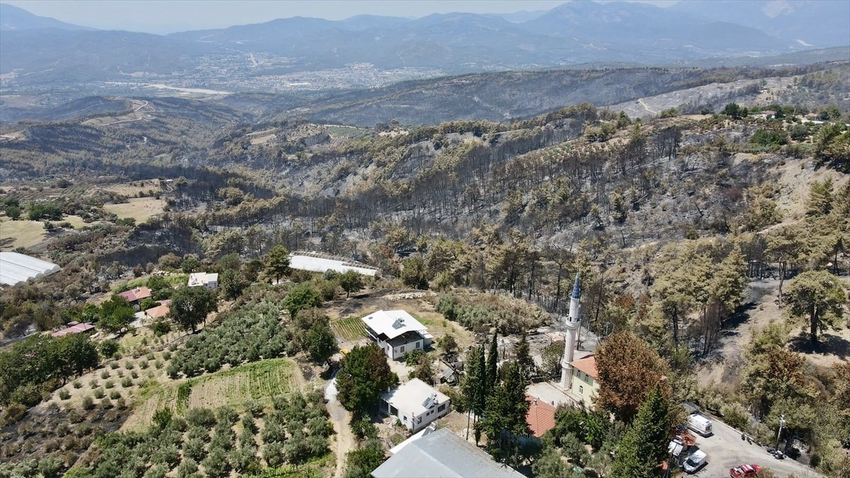Muğla’daki yangının ardından köylüler evlerine dönüyor
