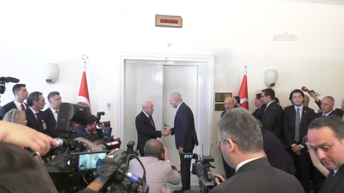 Numan Kurtulmuş’tan ‘çerçeve yasa’ ziyaretleri