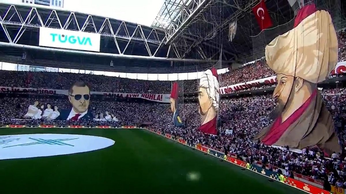 TÜGVA programında beğeni toplayan ‘maziden atiye’ koreografisi