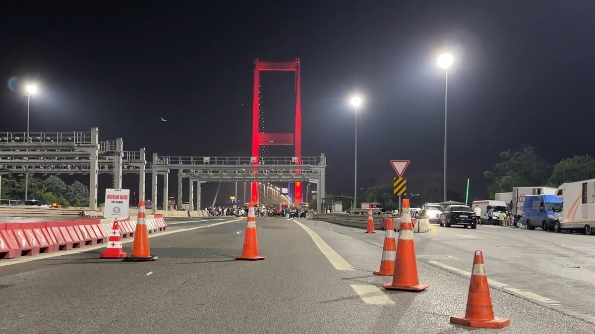 15 Temmuz Şehitler Köprüsü trafiğe kapatıldı