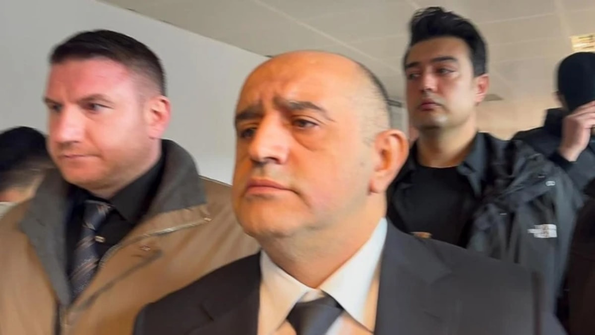 Aziz İhsan Aktaş, İBB Davası’nda mahkemeye dekont sundu: ‘Paralar, İmamoğlu’nun talimatı denerek istendi’