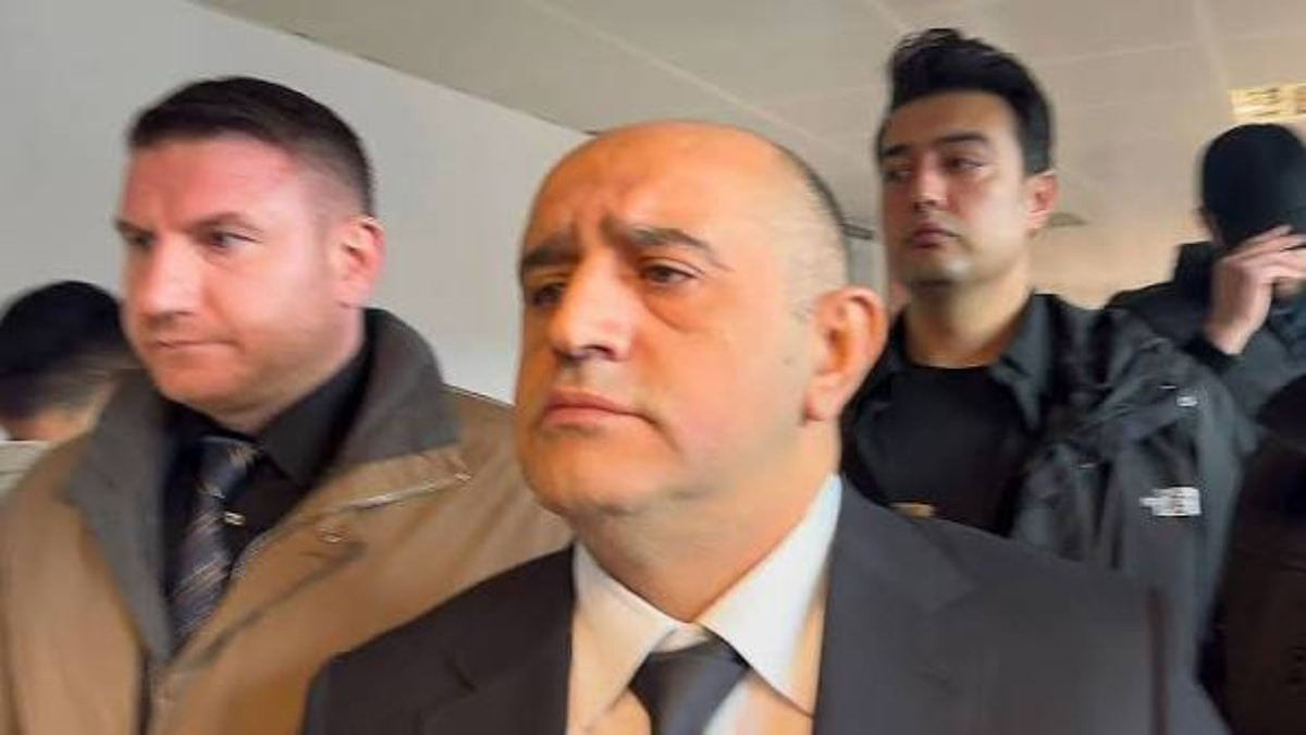 Aziz İhsan Aktaş: İmamoğlu, belediye makamını para toplamak için kullandı
