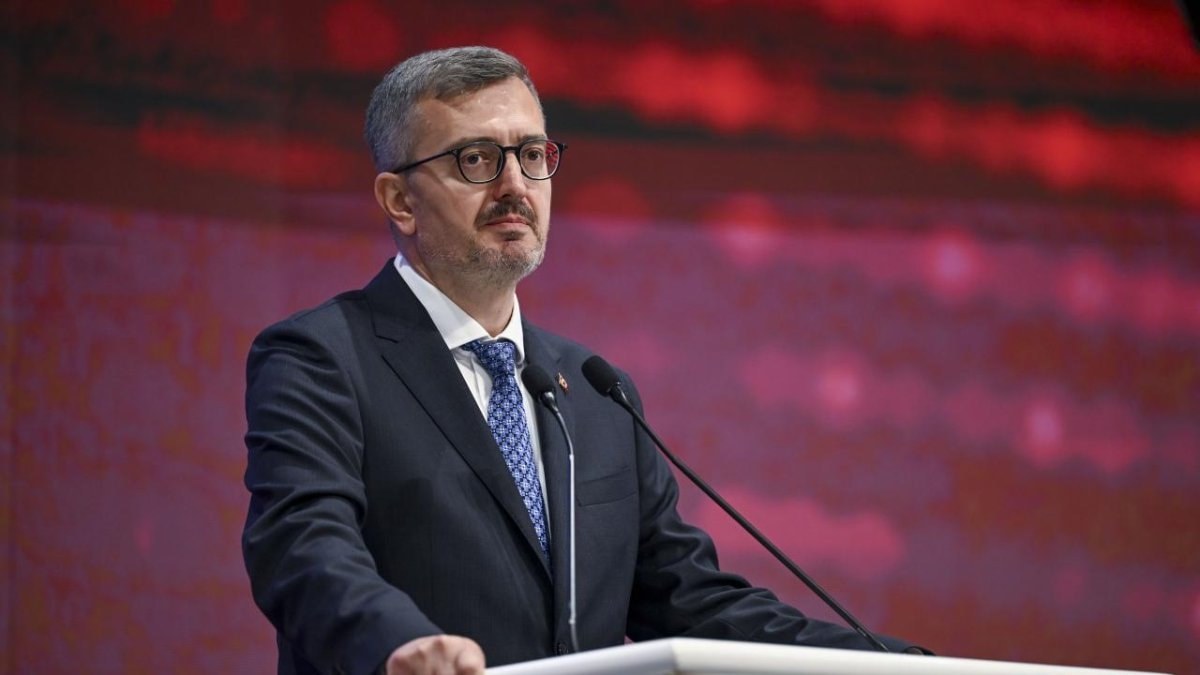 Burhanettin Duran: Demokrasilerde meşruiyetin yegane kaynağı millettir