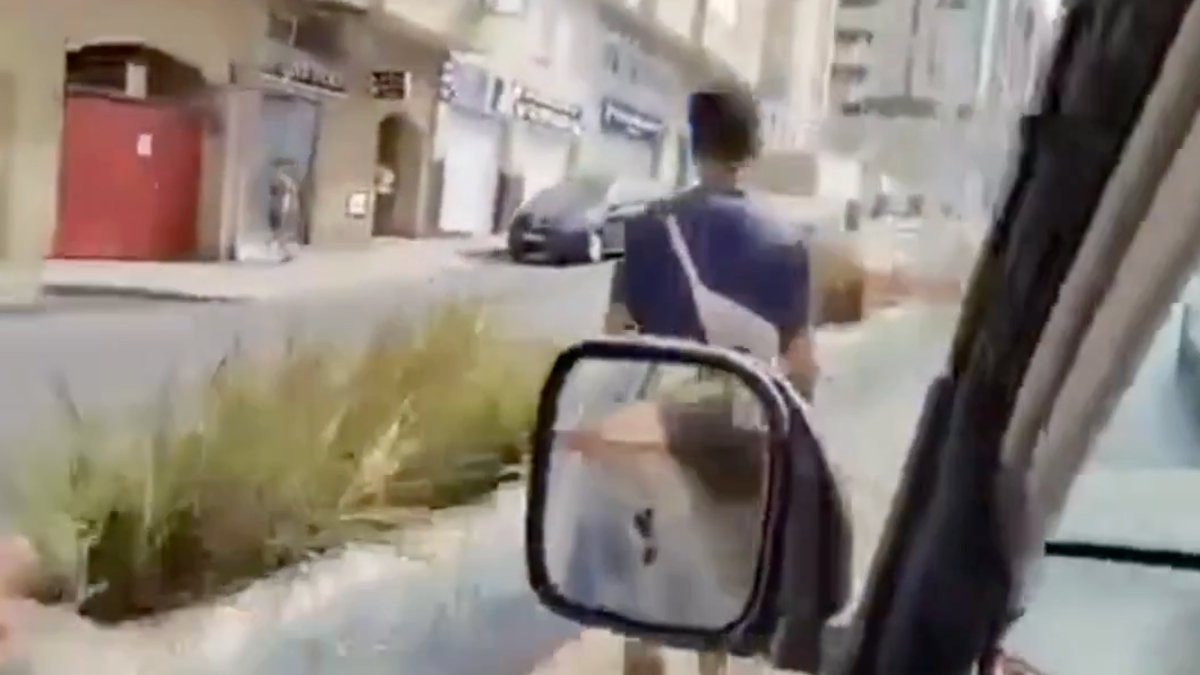 Ceuta’da Faslı göçmeni tokatlayan İspanyol kamerada
