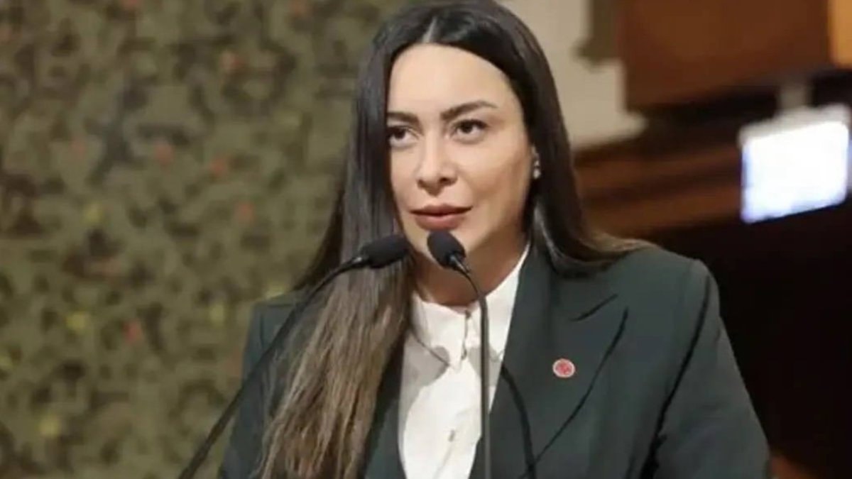 CHP’li Sultangazi Belediye Meclis üyesi Hülya Şimşek tutuklandı