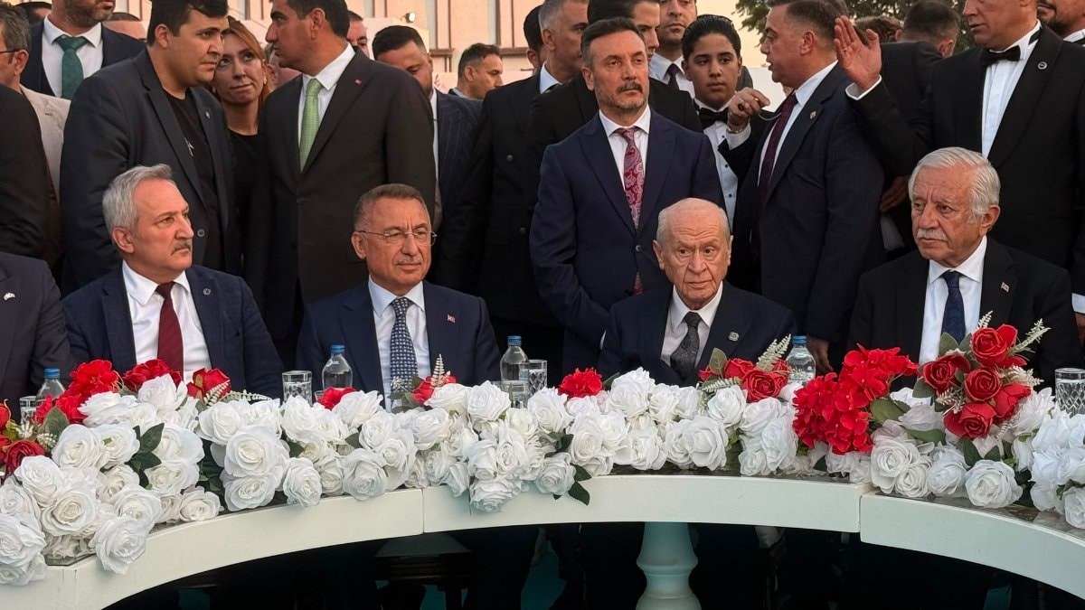 Devlet Bahçeli, Ankara’daki düğünde nikah şahidi oldu