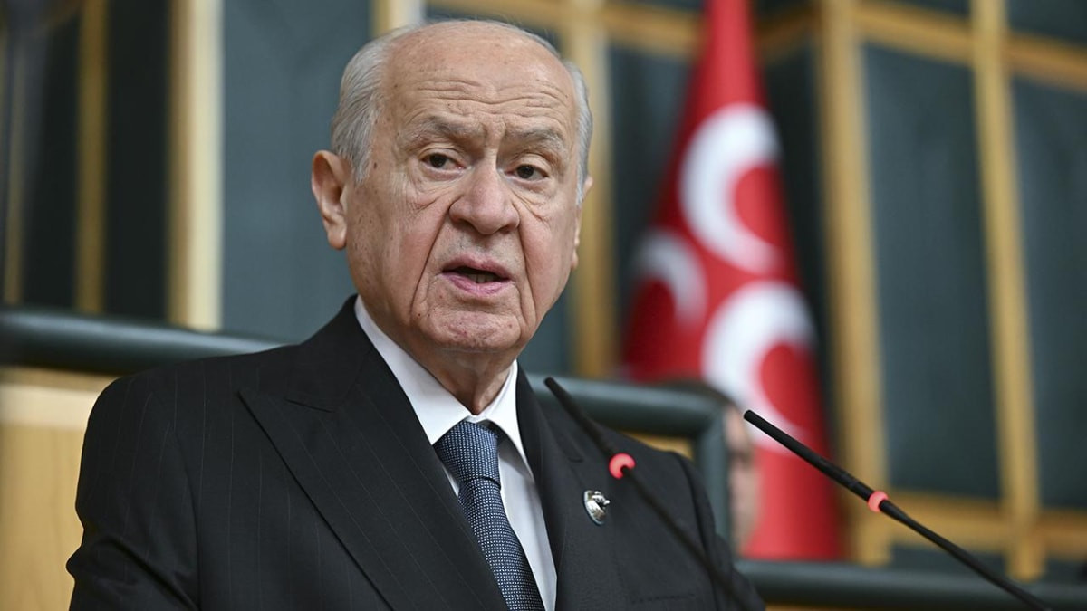 Devlet Bahçeli, KKTC Başbakanı Üstel’e başsağlığı dileklerini iletti