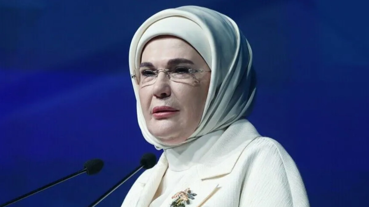 Emine Erdoğan, Şule Yüksel Şenler’i ölüm yıl dönümünde andı