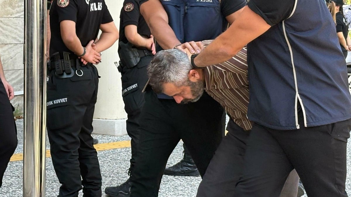 FETÖ’cü Burkay Karatepe’nin ablasıyla yazışmaları ortaya çıktı