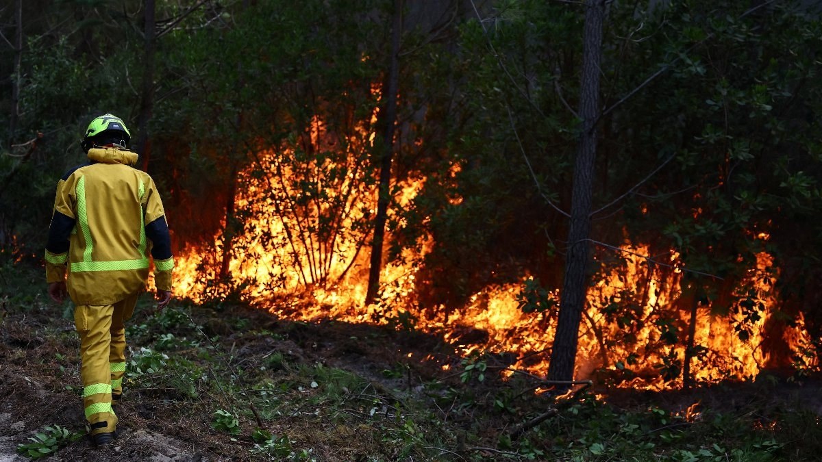 Fransa’da orman yangını riski nedeniyle 50 vilayette turuncu alarma geçildi