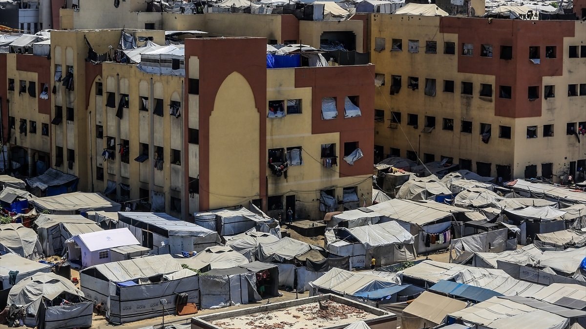 Gazze’de çadırlarda yaşam mücadelesi