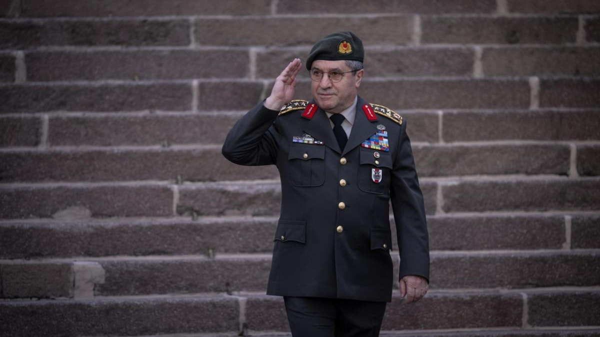 Genelkurmay Başkanı Orgeneral Selçuk Bayraktaroğlu 7 saatte 5 mevkidaşıyla görüştü