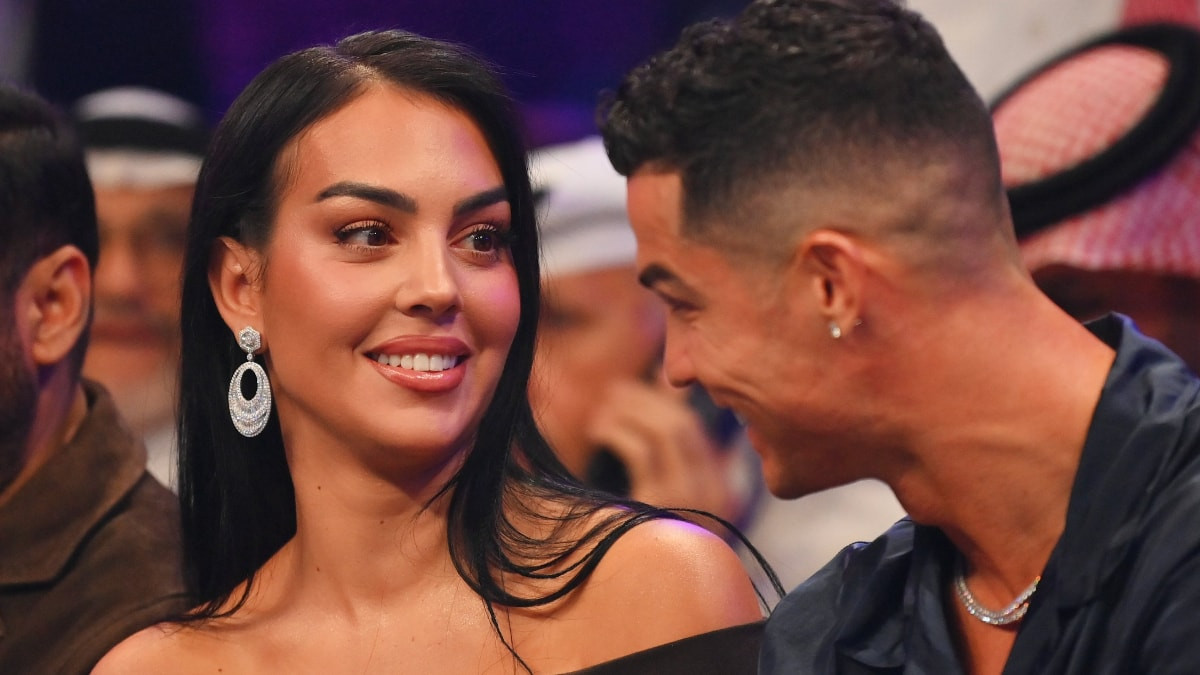 Georgina Rodriguez, Ronaldo’nun 3 çocuğunu evlat edindi