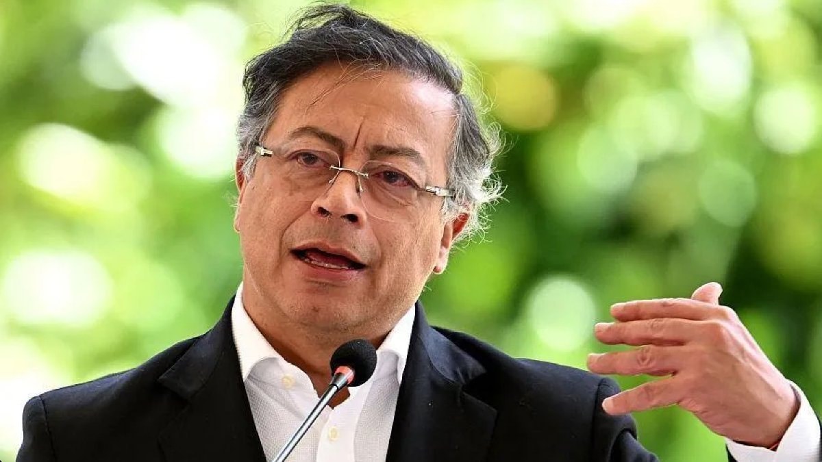Gustavo Petro: İsrailli arama kurtarma ekibi deprem çalışmalarına katılmadı