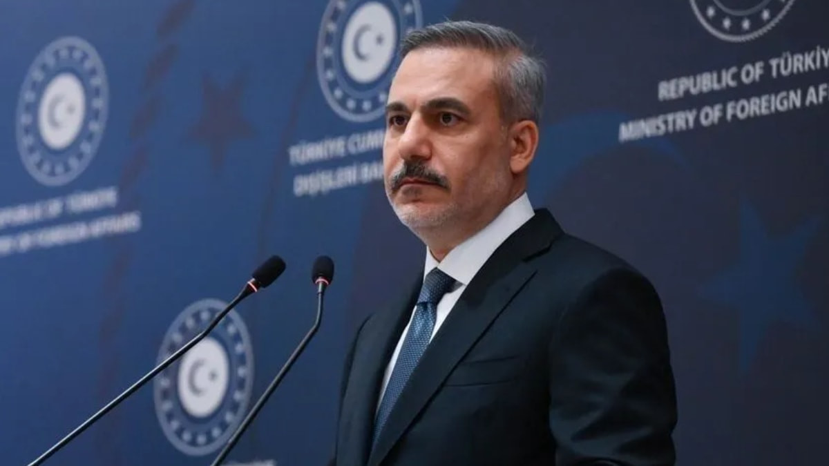 Hakan Fidan YPG’nin fesih kararını değerlendirdi