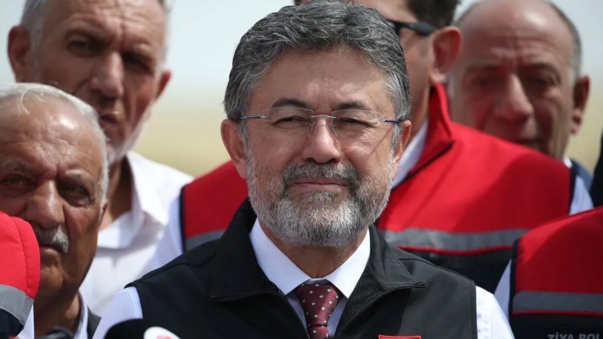İbrahim Yumaklı, Güvenli Elektronik Küpe İzleme Sistemi’ni tanıttı: İlk uygulama noktası Kars