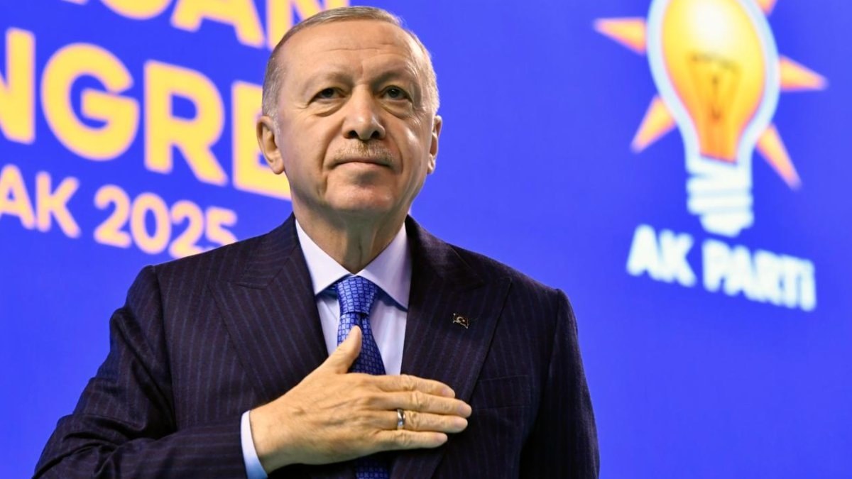 İstanbul’da 3 CHP’li belediye başkanı bugün AK Parti’ye geçiyor