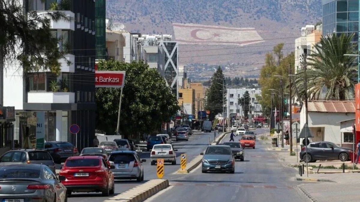 KKTC’de açık alanda çalışma yasağı getirildi