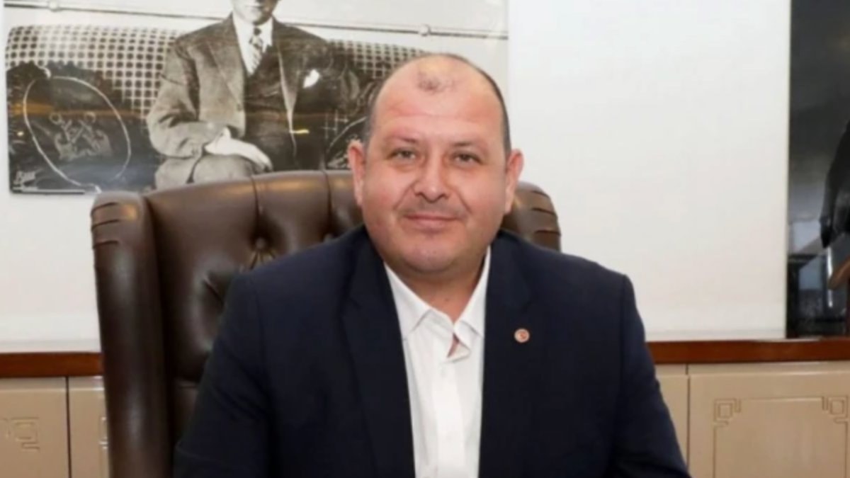 Menderes Belediye Başkanı İlkay Çiçek görevden uzaklaştırıldı