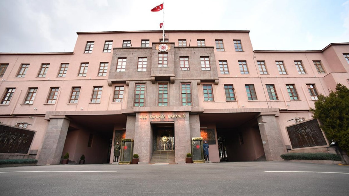 MSB açıkladı: İsrail’in vurduğu Suriye’deki üste Türk askeri yoktu