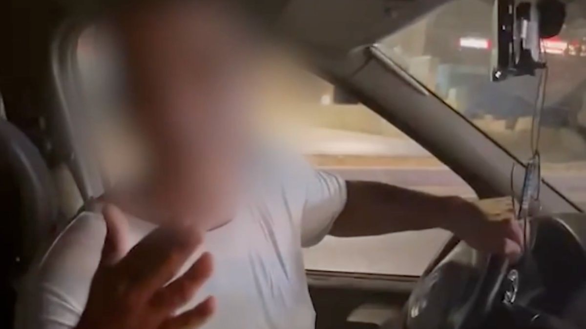 Muğla’da maç izleyen taksiciyi uyardı, ölümle tehdit edildi: Silahım nerede lan