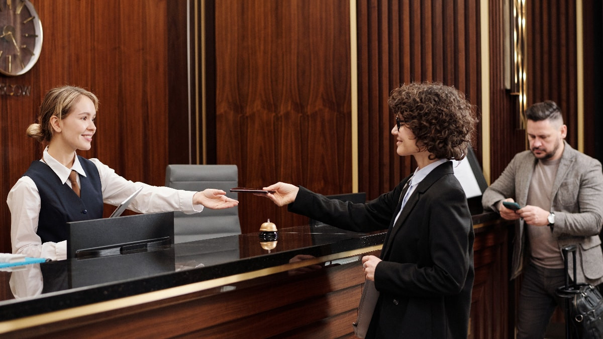 Otel ve pansiyonlarda kurallar değişti: Yeni yönetmelik Resmi Gazete’de