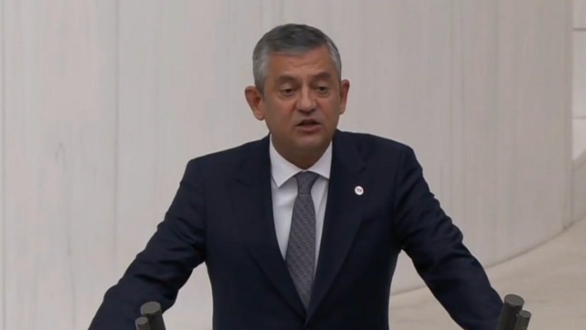 Özgür Özel, Terörsüz Türkiye yasasına ‘evet’ diyeceklerini açıkladı