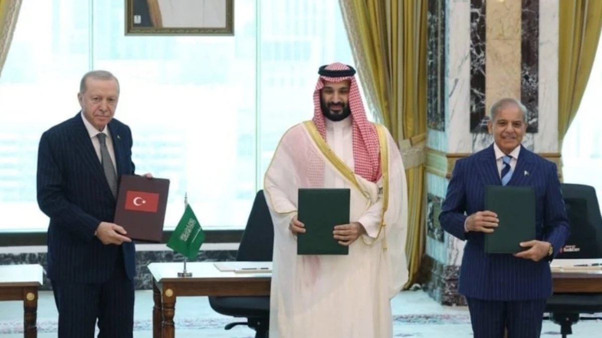 Pakistan Başbakanı Şerif’ten Mekke Ortak Savunma Anlaşması açıklaması