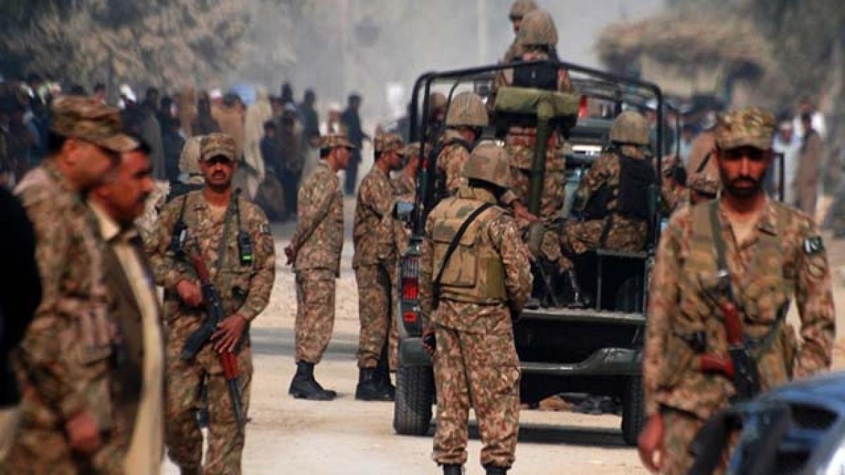 Pakistan’da geniş çaplı terör operasyonu: 54 gözaltı