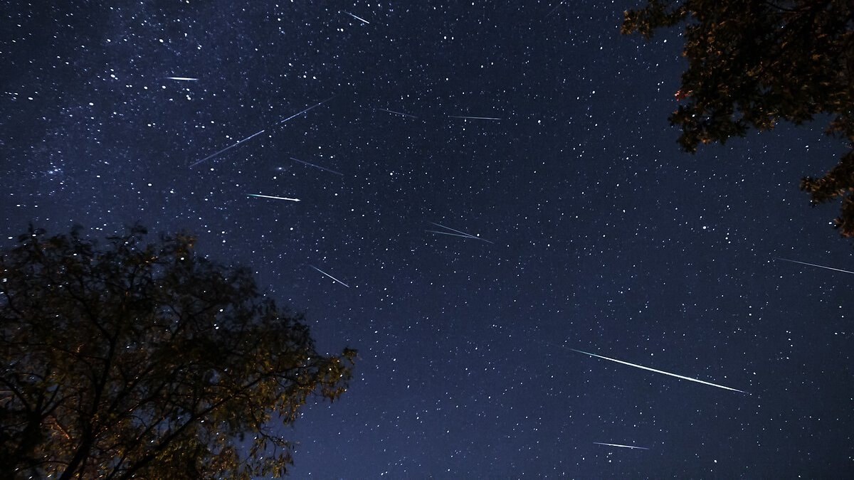 Perseid meteor yağmuru en yoğun şekilde bugün ve yarın yaşanacak: En ideal seyir şansı bu gece