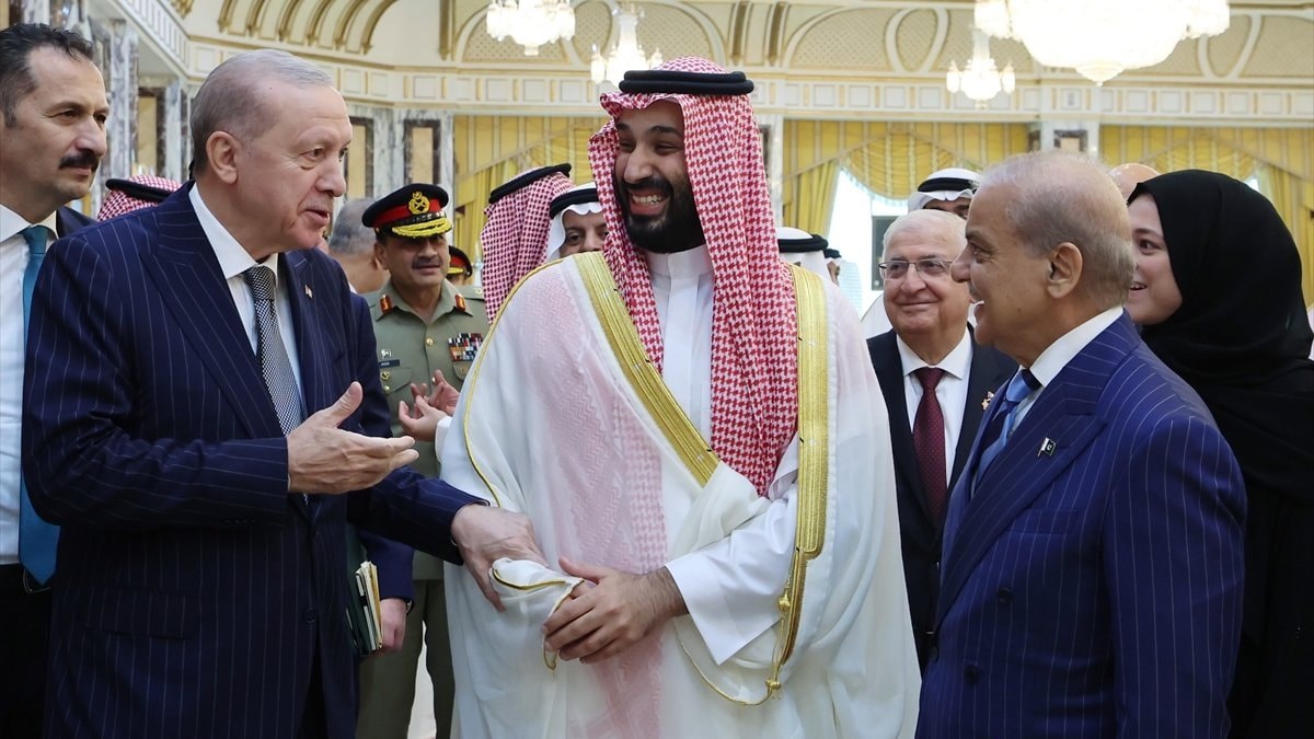 Suudi Arabistan Kralı Selman’dan Mekke Anlaşması’na övgü