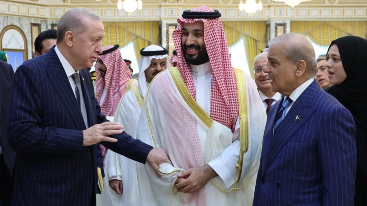 Tarihi Mekke Anlaşması dünya basınında geniş yankı uyandırdı