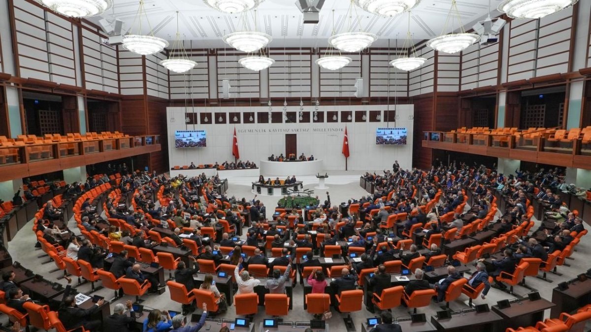 TBMM’de suça sürüklenen çocuk düzenlemesi görüşülecek