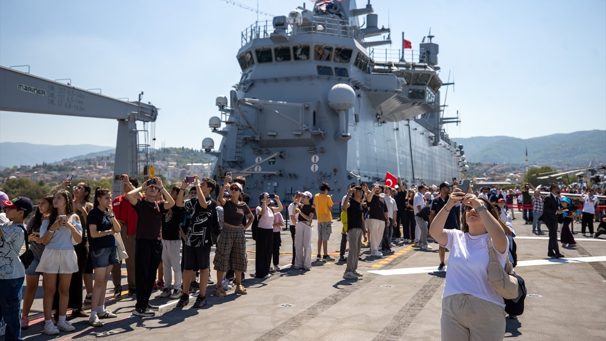 TEKNOFEST Mavi Vatan’da TCG Anadolu ilgi odağı oldu