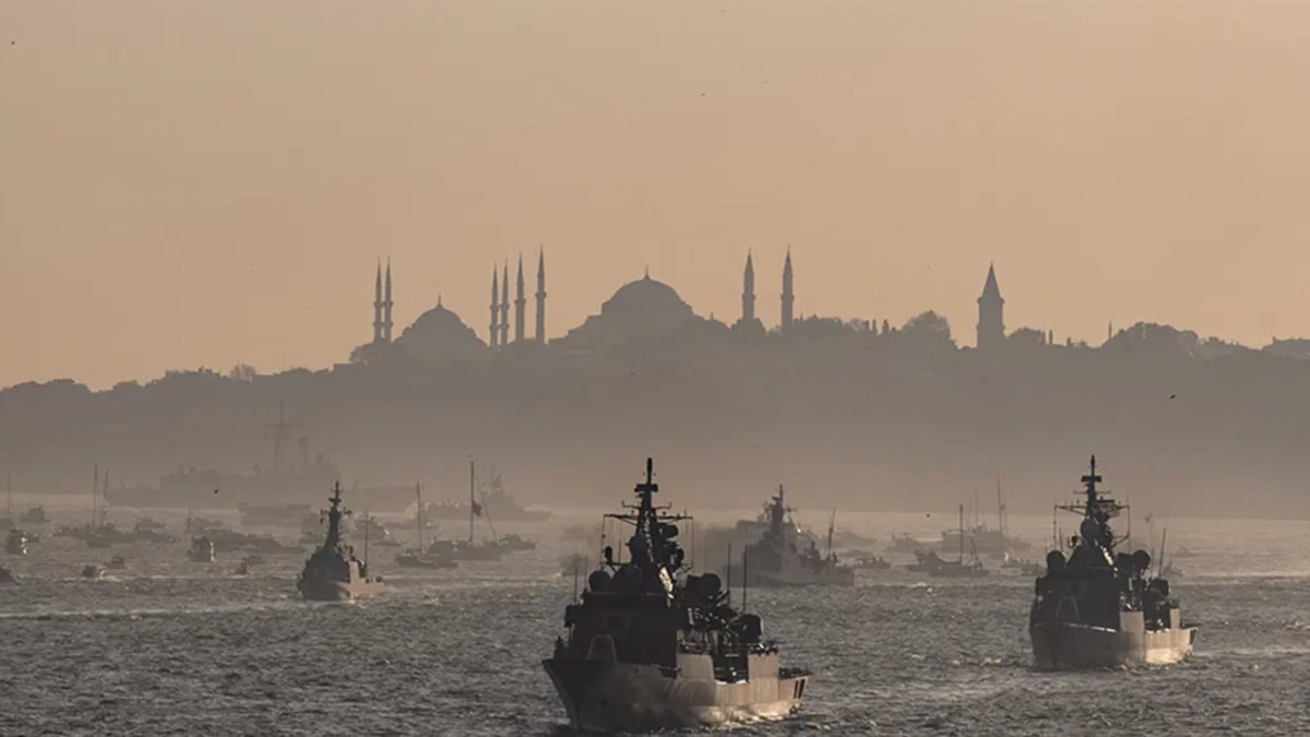 Türk donanması İzmit Körfezi’ni selamlayacak