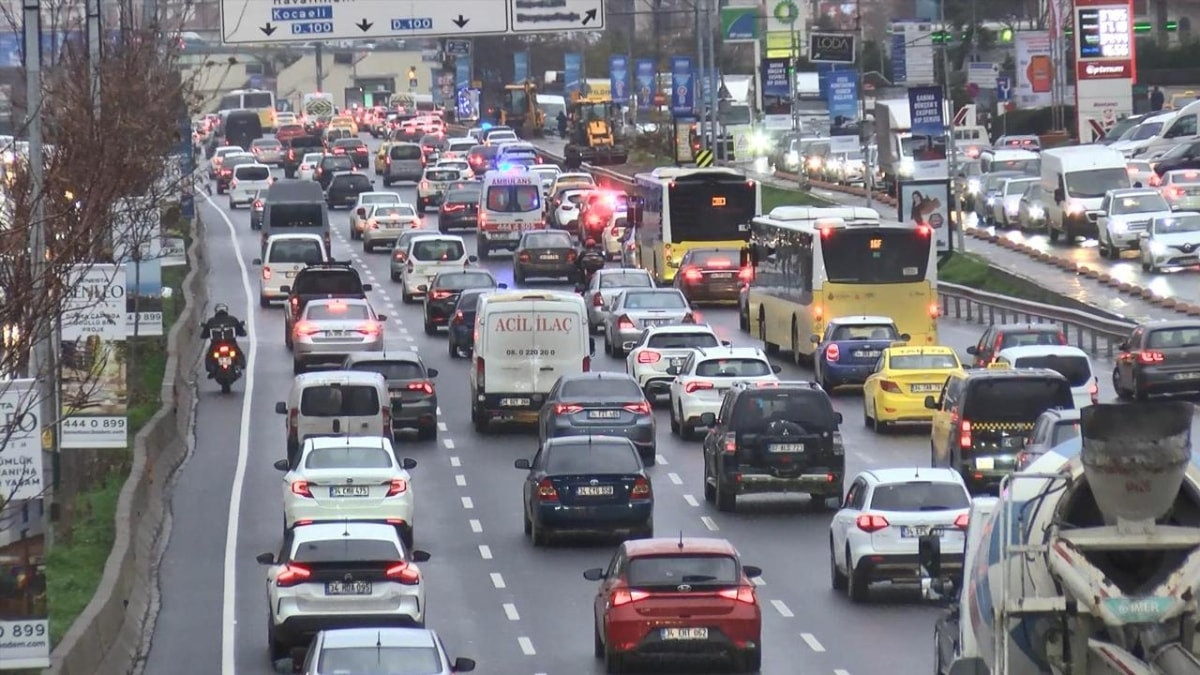 Türkiye’de illere göre otomobillerin yaş ortalamaları açıklandı