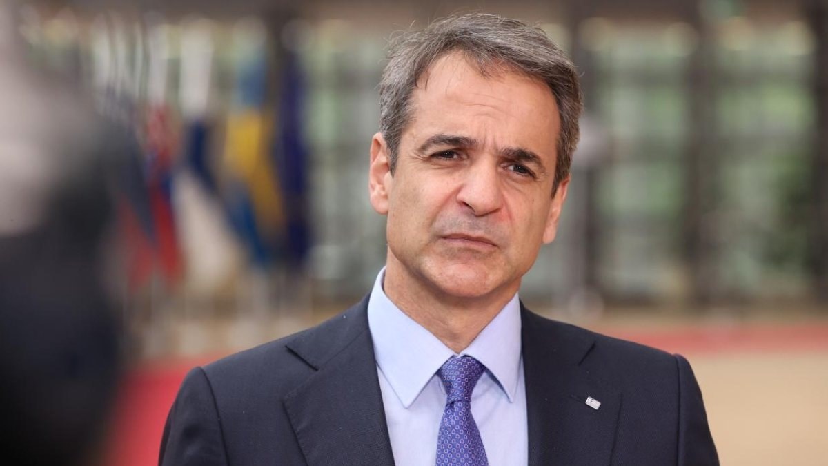 Yunanistan Başbakanı Miçotakis bisiklet kazası geçirdi
