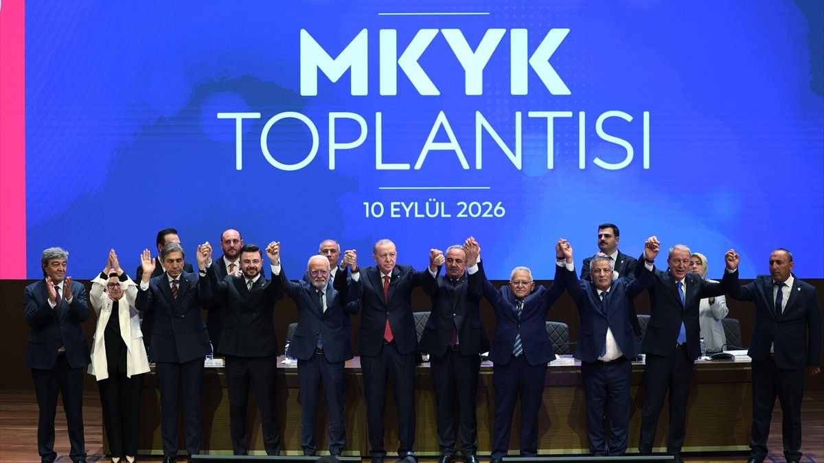 4 belediye başkanı daha AK Parti’ye katıldı