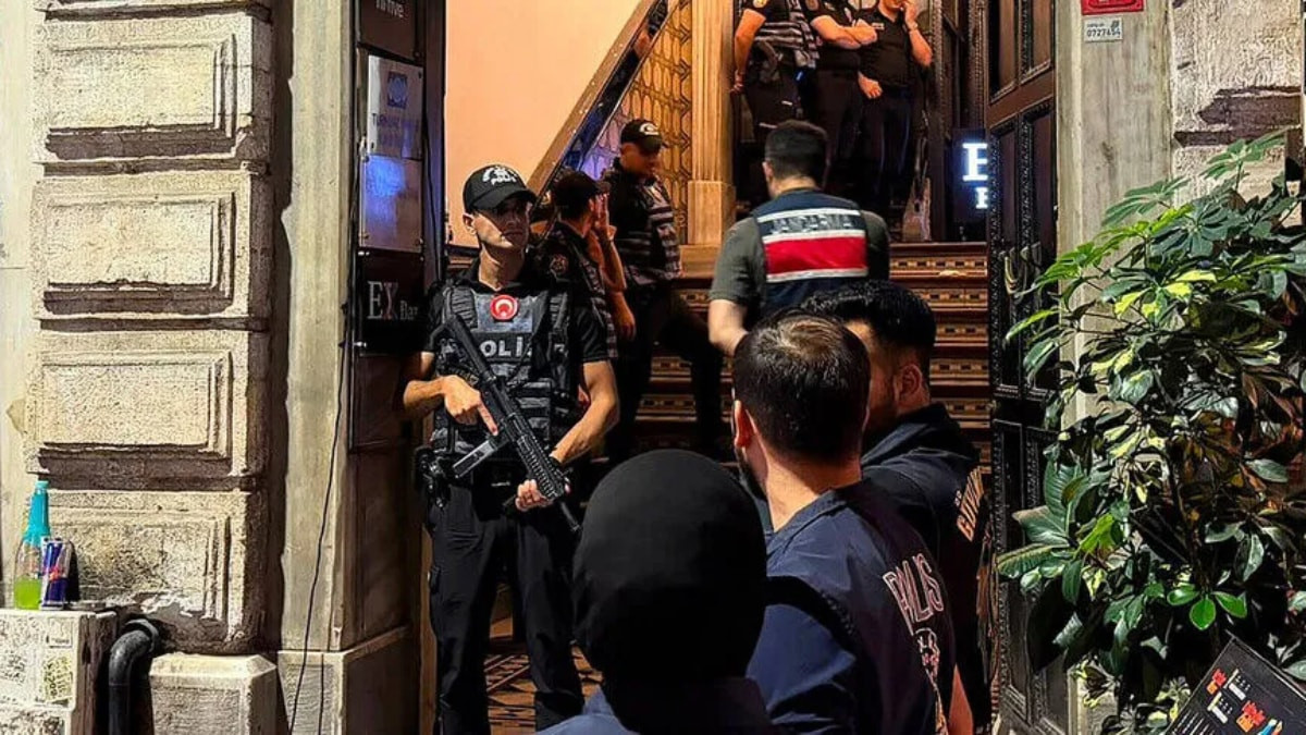 AB’den Ailem Güvende operasyonlarına tepki: LGBT örgütlerin para hareketlerinin incelenmesinden rahatsızlar