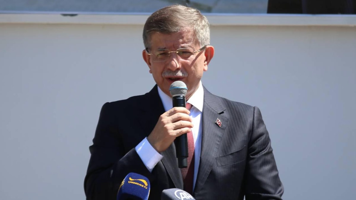 Ahmet Davutoğlu bugün ifade verecek