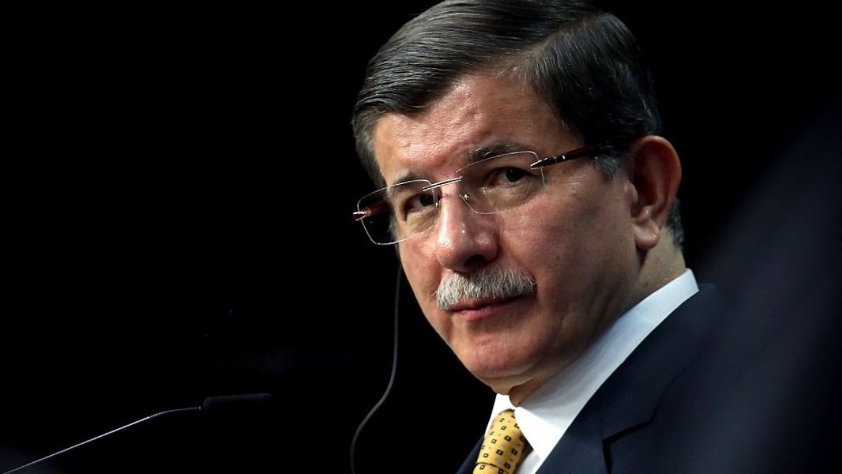 Ahmet Davutoğlu hakkında soruşturma başlatıldı