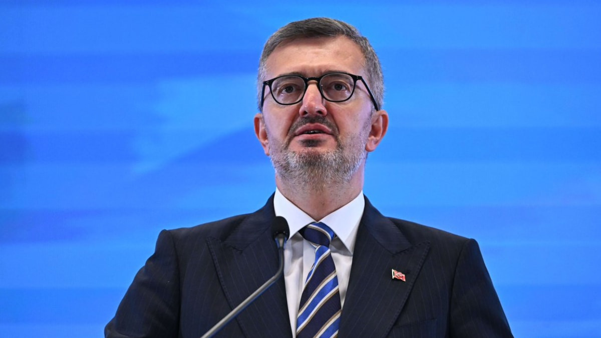 Burhanettin Duran’dan İzmir’in düşman işgalinden kurtuluşunun yıl dönümü mesajı