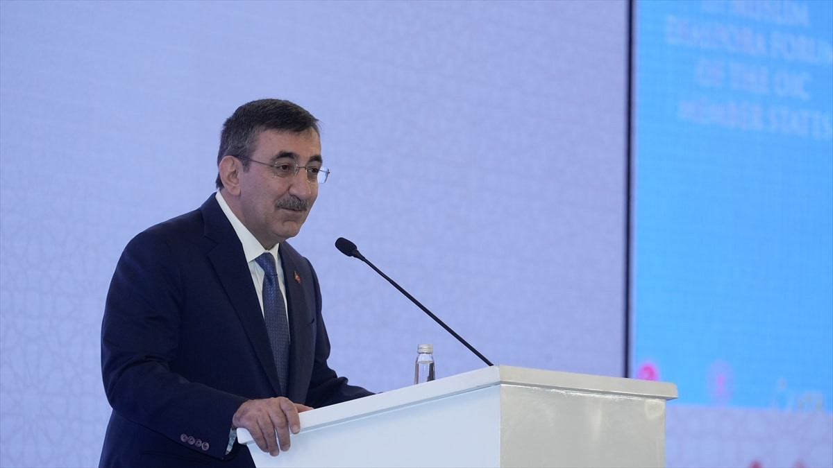 Cevdet Yılmaz: Medeniyetimiz hiçbir zaman antisemitik olmamıştır