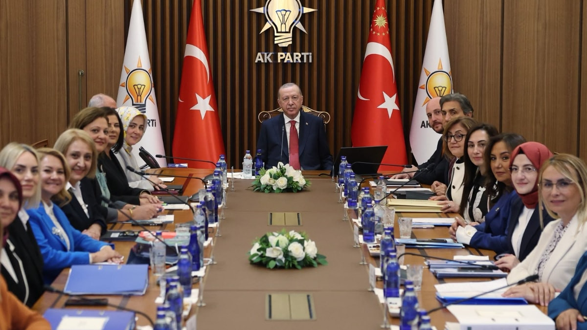 Cumhurbaşkanı Erdoğan, kadın belediye başkanlarını kabul etti